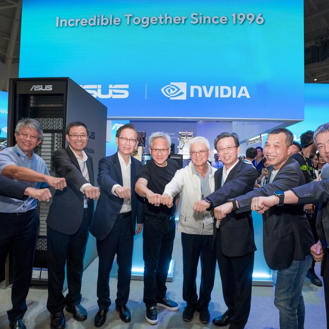 NVIDIA CEO Jensen Huang Visits ASUS and ROG Booths